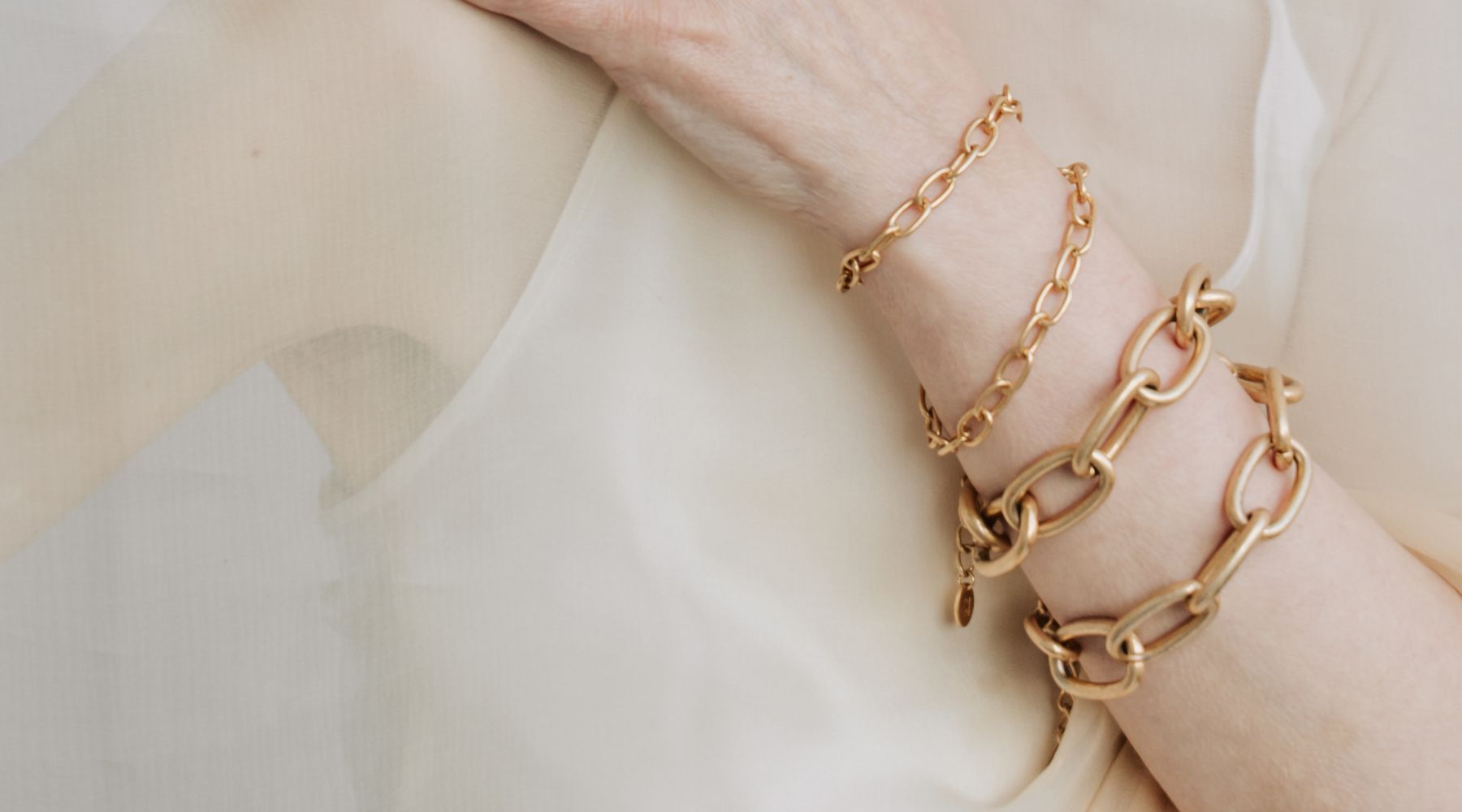 How To Pair / Stack Bracelets
